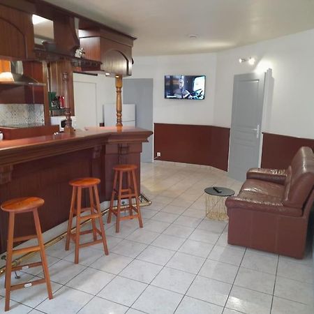 Appartement Au Bord Du Canal Montbard Exteriér fotografie