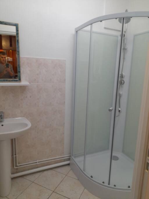 Appartement Au Bord Du Canal Montbard Exteriér fotografie